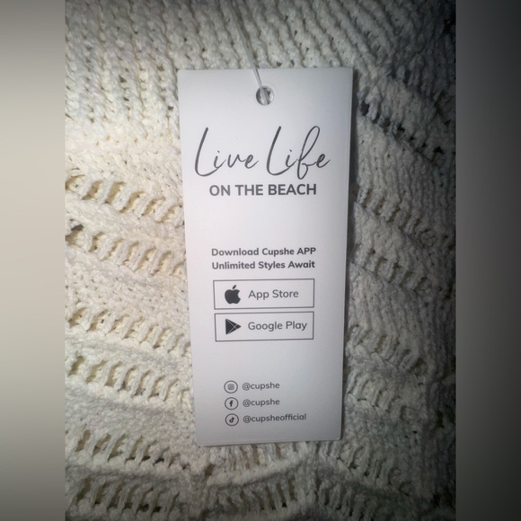 Quiet vibes Crème knit Sleeveless side tie top. Size Medium. NWT - Picture 8 of 15